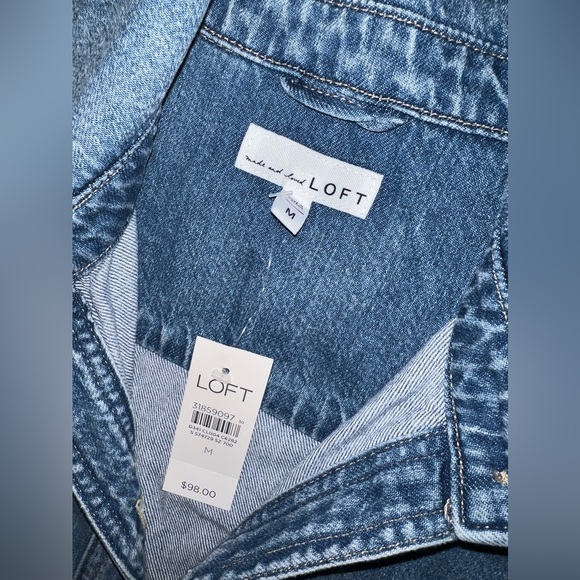 LOFT NWT Modern Denim Jacket/Shaket 💙🛍️💖✨🍂🍁 - Picture 3 of 4